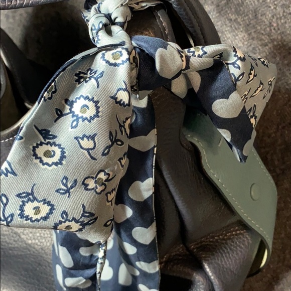 Hello! Welcome to our Nltique closet! - Picture 2 of 8